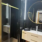 Elisabeth Gold Vip