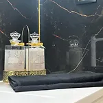 Elisabeth Gold Vip