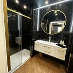 Elisabeth Gold Vip *