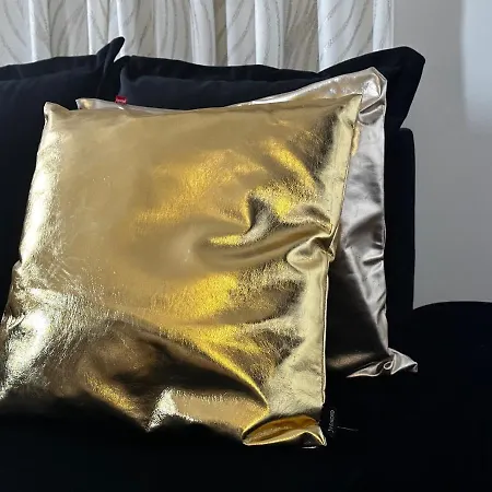Elisabeth Gold Vip