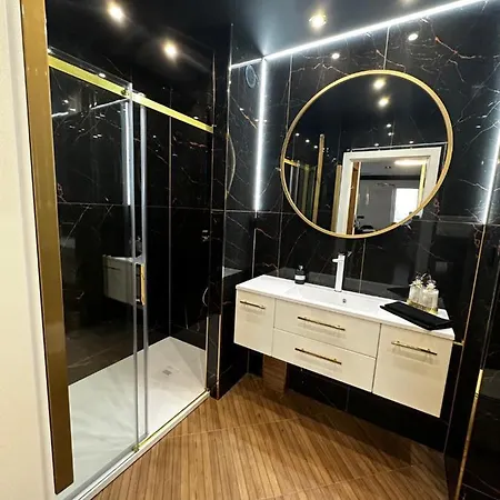 Elisabeth Gold Vip *