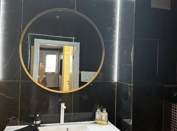 Elisabeth Gold Vip *